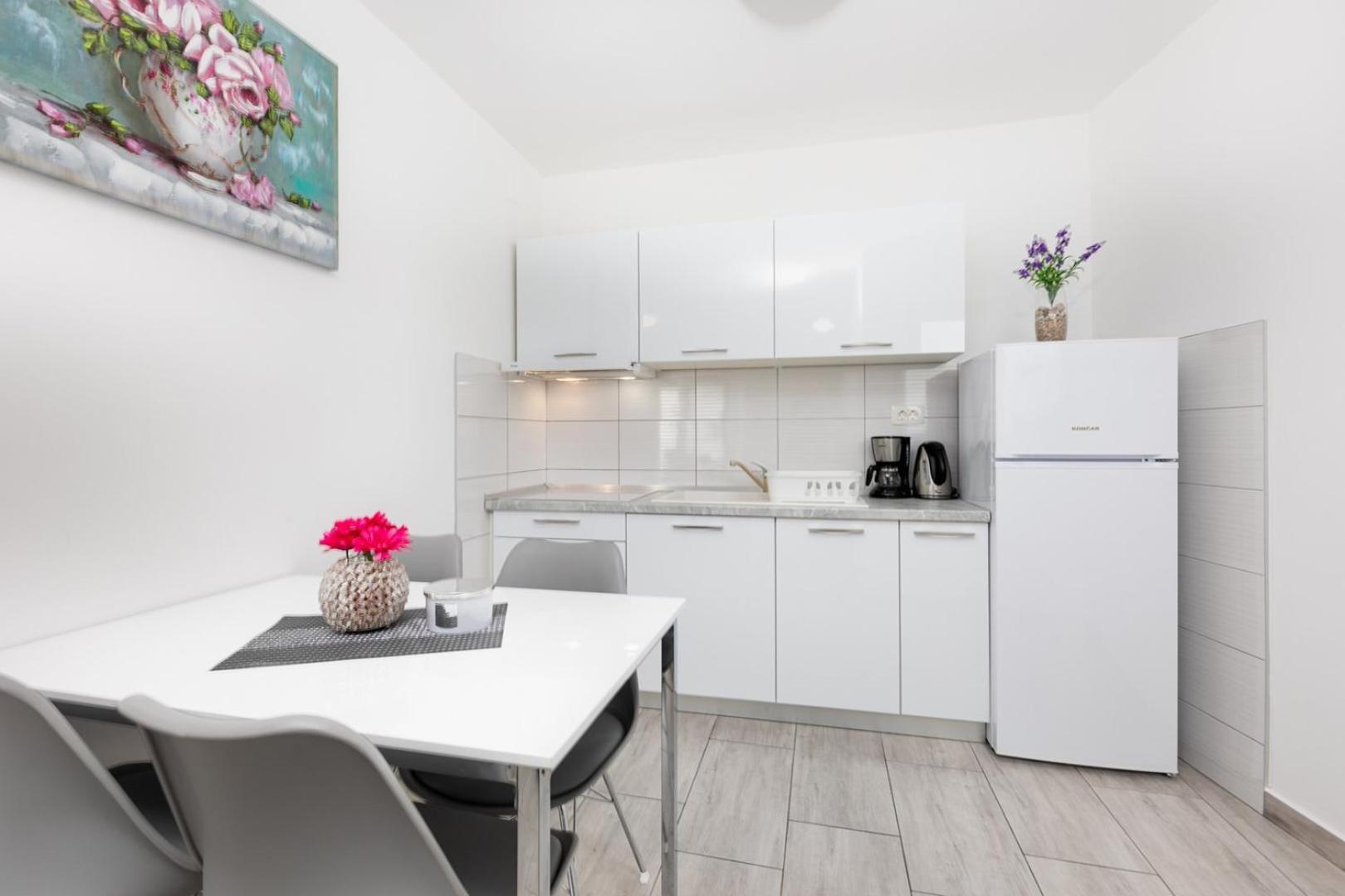 Apartments Tea Malinska Eksteriør bilde