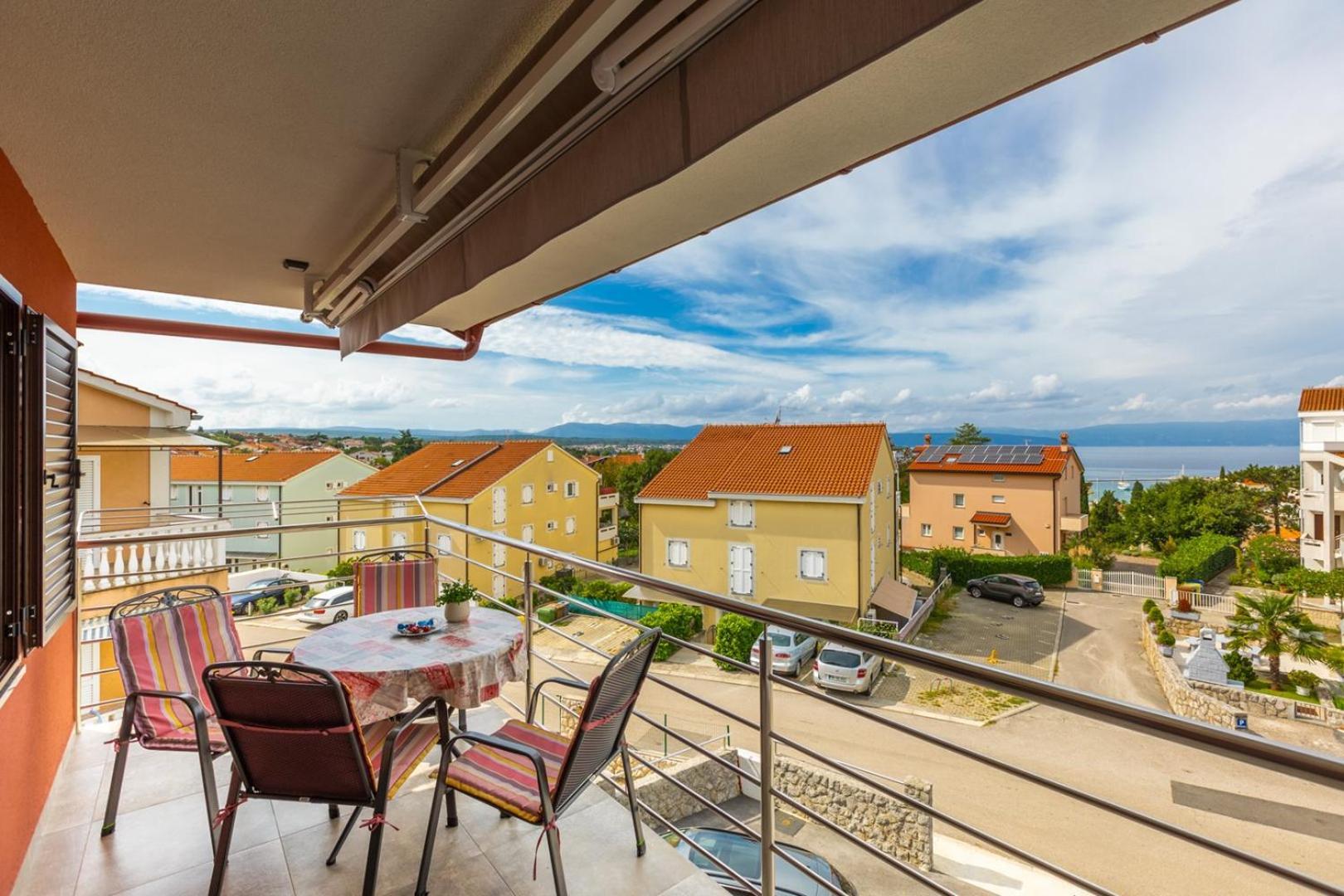 Apartments Tea Malinska Eksteriør bilde